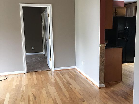 3rd image of 344 Wesley Dr