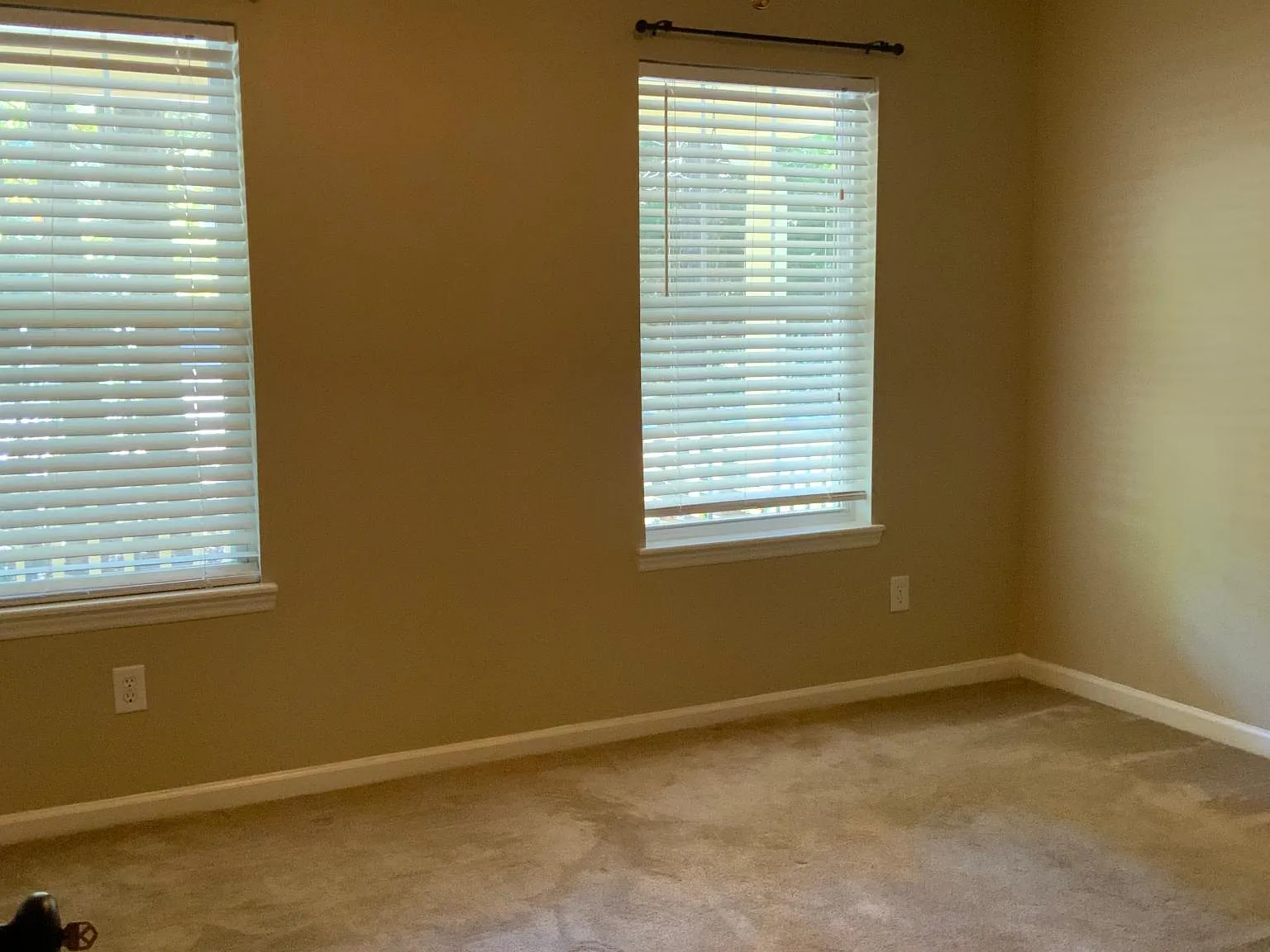 3 bed, 2.5 bath, 1200 sqft, $1,995 — Photo 4
