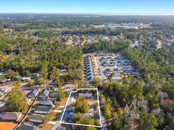 153 & 155 Caswell Branch Rd, Freeport, FL 32439