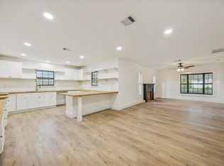 1714 Hawthorne St, La Marque, TX 77568