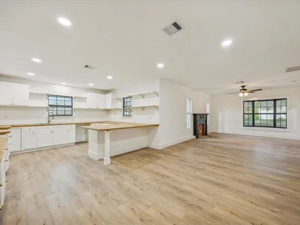 1714 Hawthorne St, La Marque, TX 77568