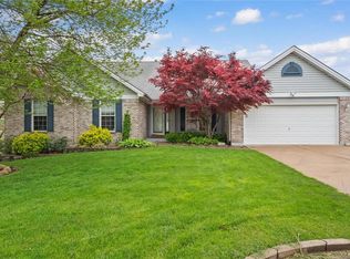 566 Bridlesmith Ct, Saint Charles, MO