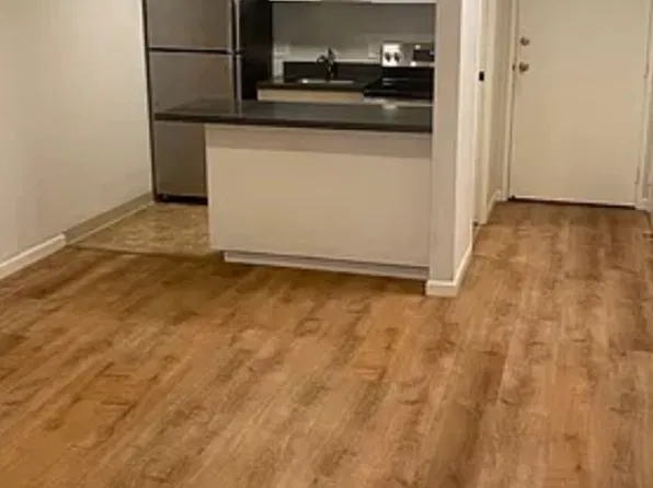 346 Hanover Ave #205, Oakland, CA 94606