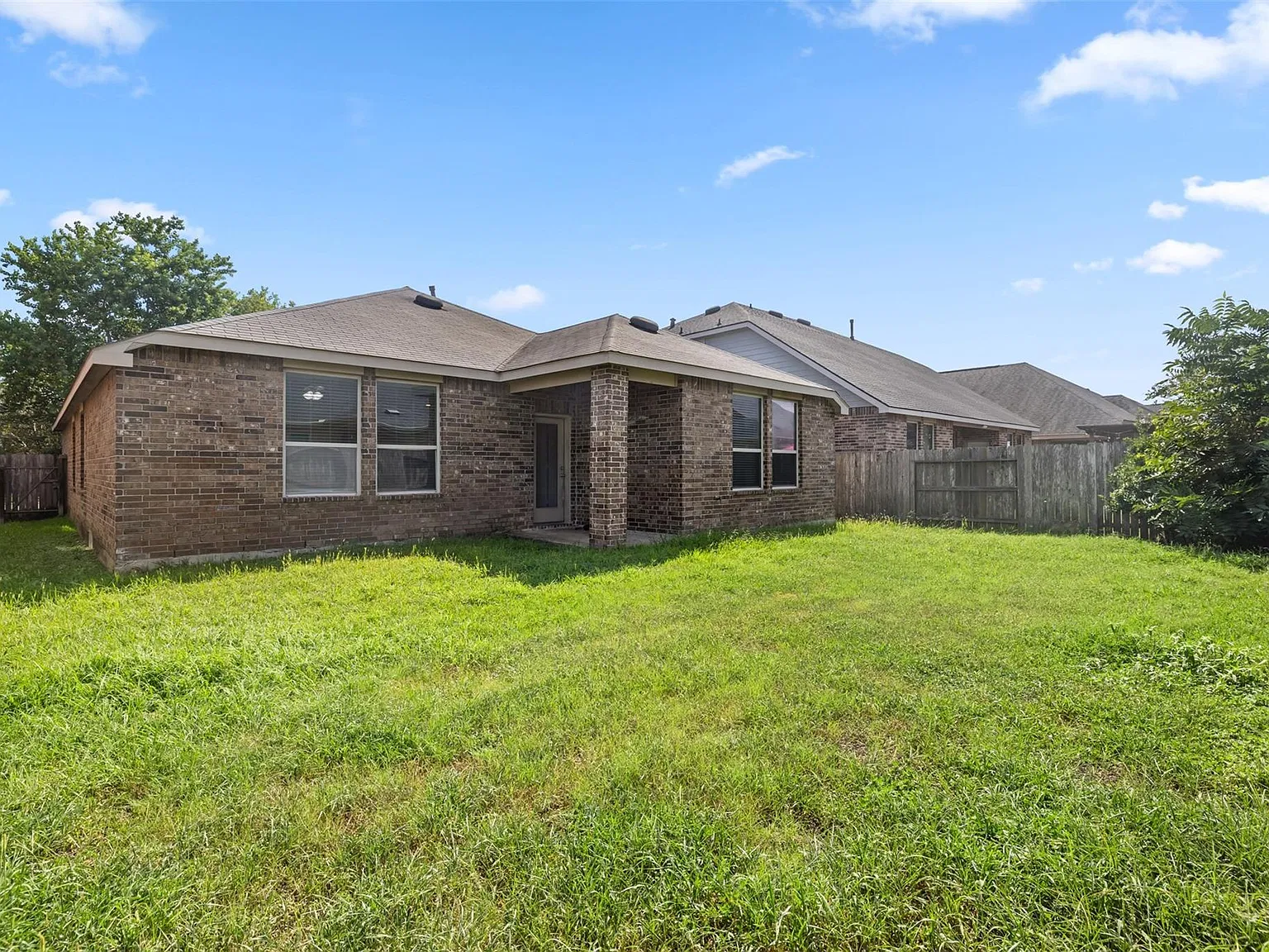3 bed, 2.0 bath, 1846 sqft, $1,850 — Photo 1