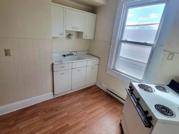 (undisclosed Address), Fairmont, WV 26554