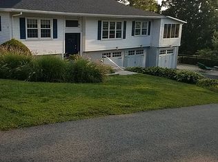 20 Bayview Rd, Niantic, CT 06357