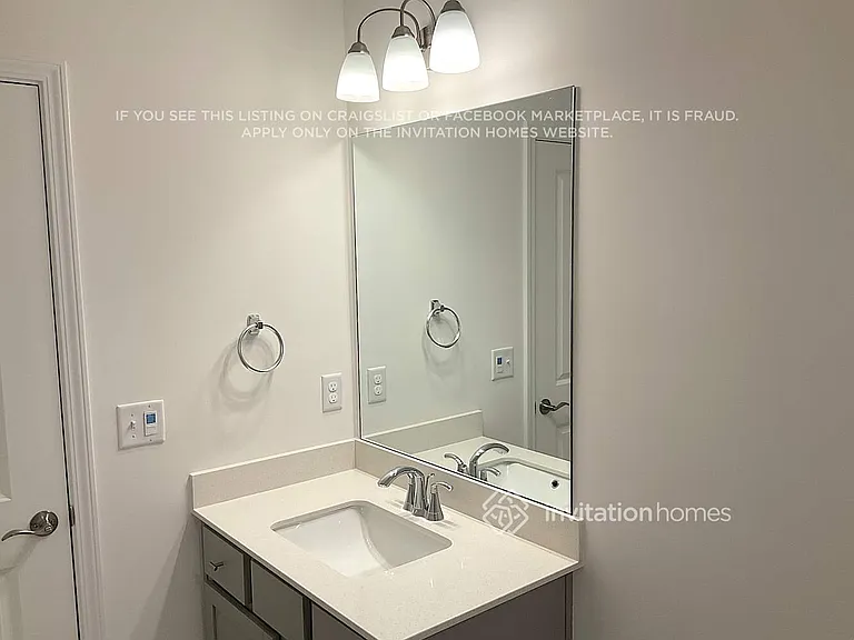 3816 Lantern Ln — Photo 17
