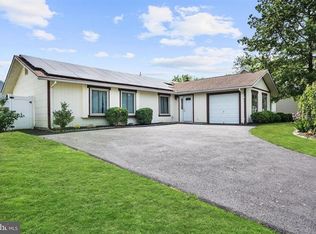 11 Wyndmere Rd, Marlton, NJ 08053