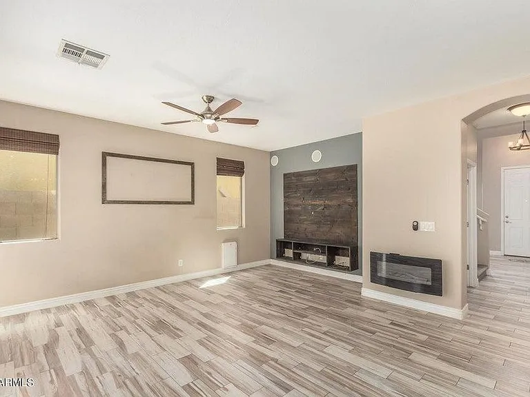 3828 E Bridgeport Pkwy — Photo 13