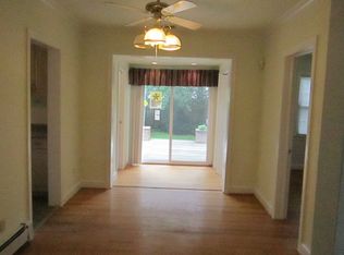 827 N Woodrow St, Arlington, VA 22203