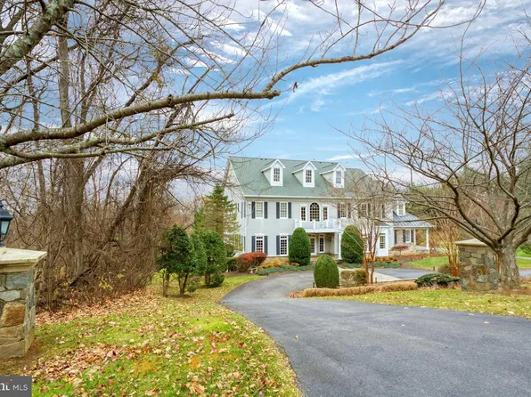 40398 Beacon Hill Dr, Leesburg, VA 20176