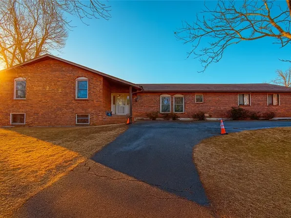 4553 E Bramble Ln, Joplin, MO 64801