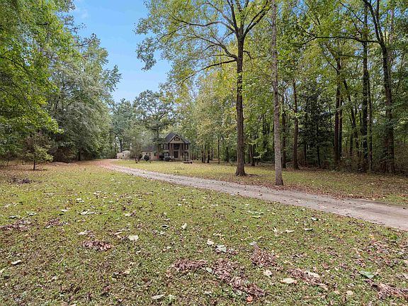3rd image of 103 Big Oak Dr