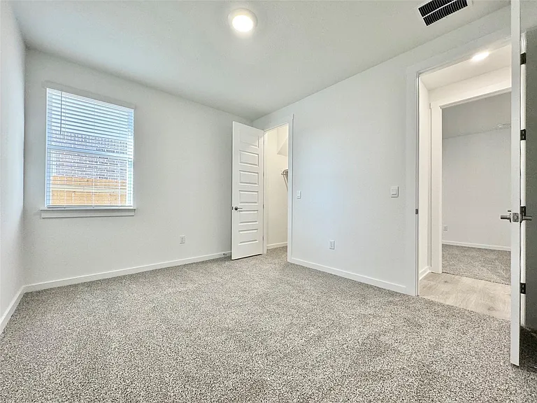 329 Tinto St — Photo 33
