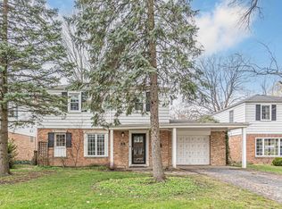 530 S Dryden Pl, Arlington Heights, IL