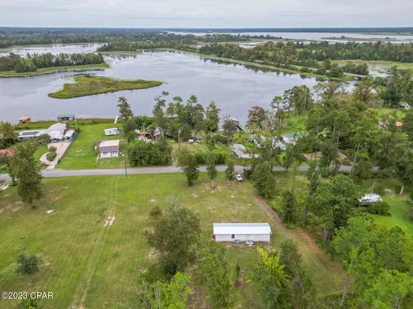 7815 Lake Seminole Rd, Sneads, FL 32460