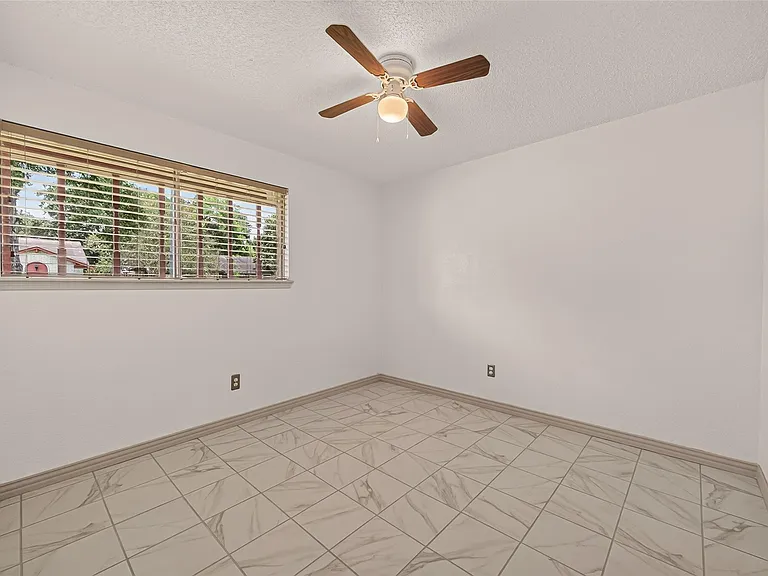 5206 Olana Dr — Photo 17