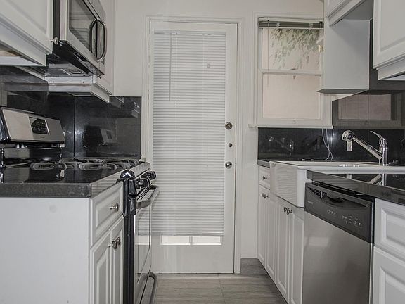 2nd image of 9925 Robbins Dr #K49cax4sf