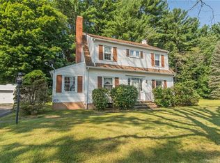 160 Sabin St, Putnam, CT 06260