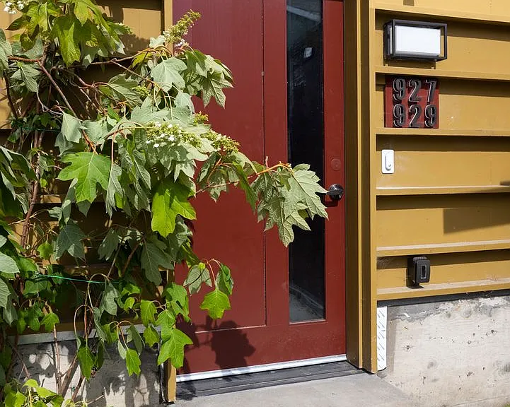 929 Grace Ave #E — Photo 8