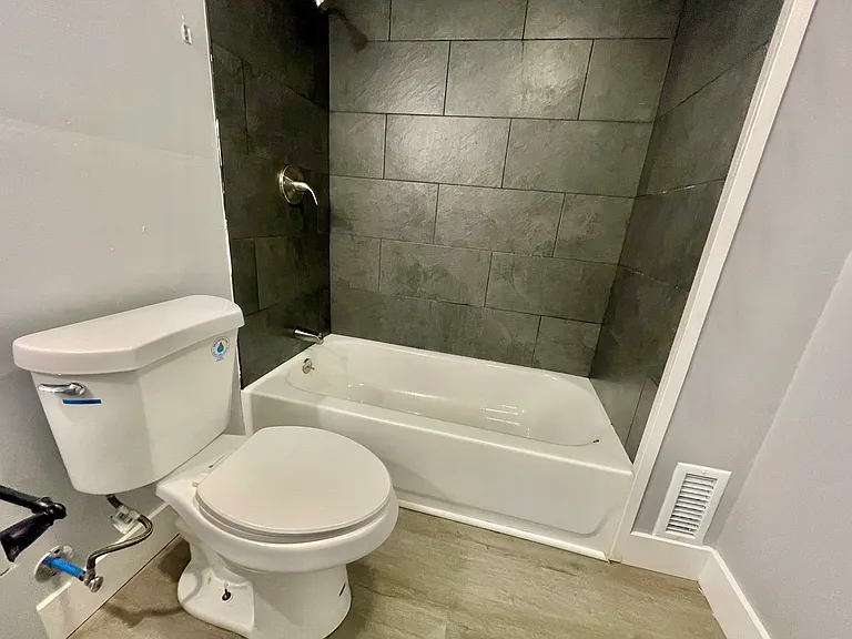 5631 Park Ave — Photo 14