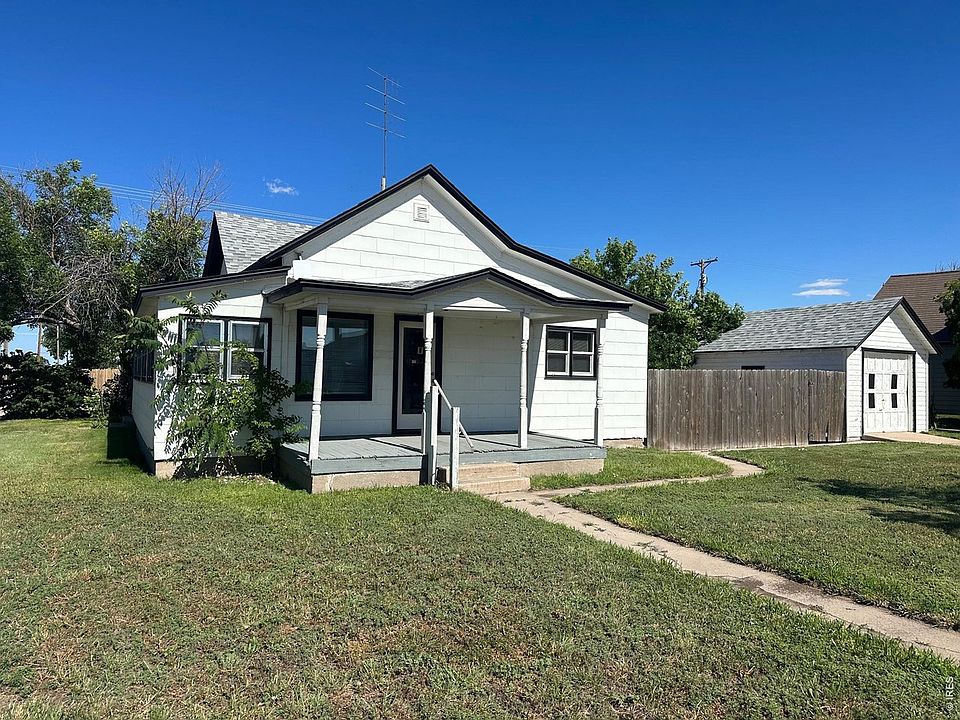 1st image of 90 Cedar Ave