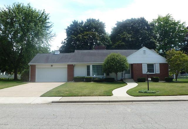 1st image of 603 Cherry Ave