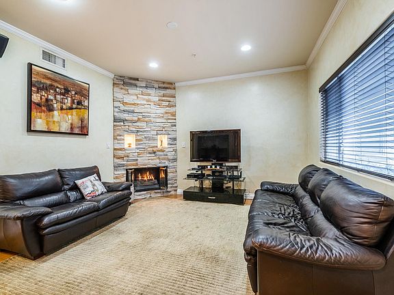 4th image of 1224 Stanley Ave Unit 3