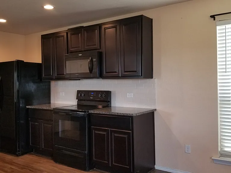 2401 Ranger Pass — Photo 10