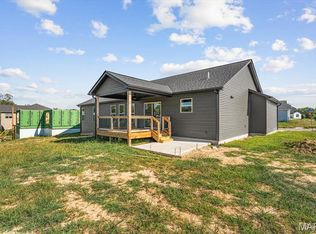 1232 Ole Town Brg, Ofallon, IL 62269