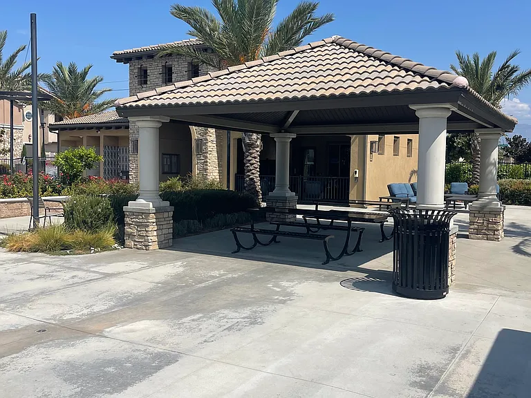 7070 Montecito Ln — Photo 5