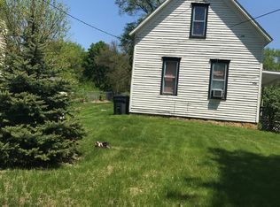 306 22nd Pl, Clinton, IA 52732