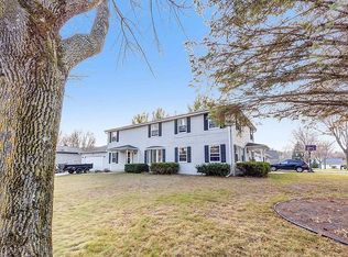 1302 Sandstone Pl, Green Bay, WI 54313