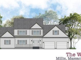 10 April Way, Millis, MA 02054