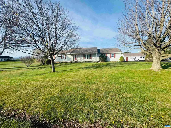 224 Saint James Rd, Fishersville, VA 22939