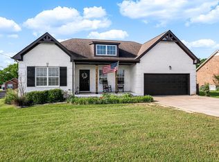 216 Sunny Side Dr, Chapel Hill, TN 37034