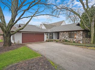 807 Dormy Ln, Barrington Hills, IL 60010