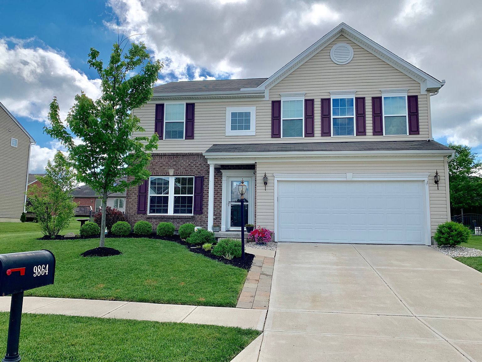 9864 Blue Spruce Dr, Springboro, OH 45066 Zillow