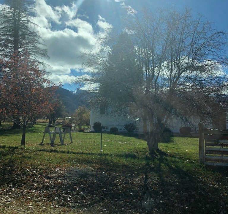 2nd image of 206 Crow Bar Ln