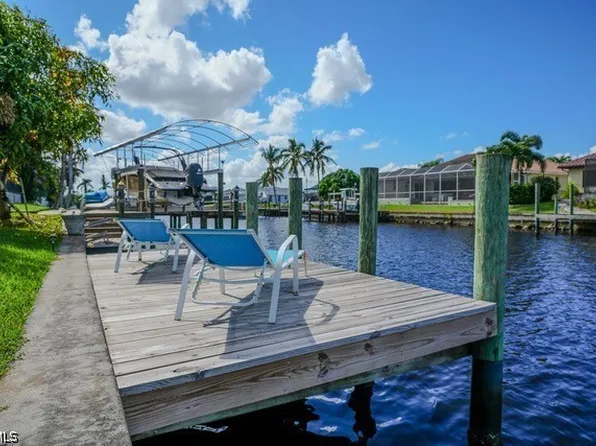 2214 SE 19th Pl, Cape Coral, FL 33990