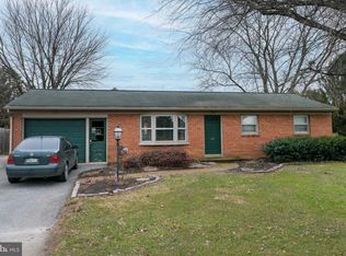 183 Eastbrook Rd, Smoketown, PA 17576