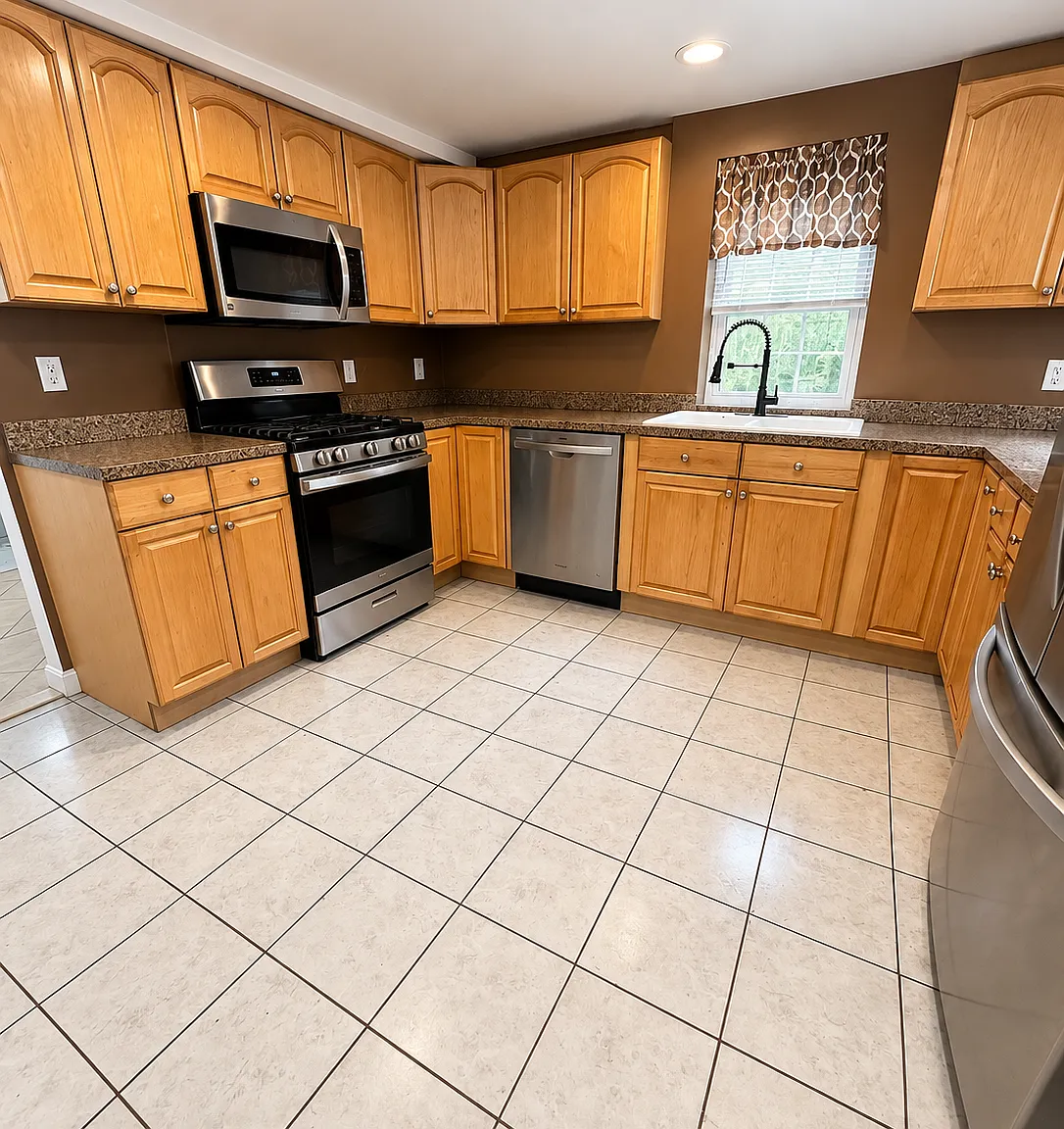 4 bed, 1500 sqft, $1,450 — Photo 2