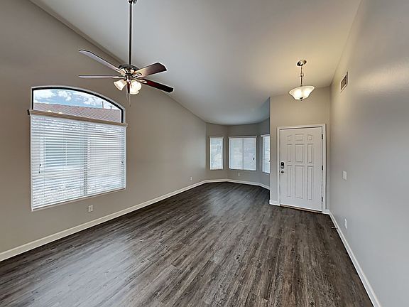 4th image of 38431 N Jonathan St