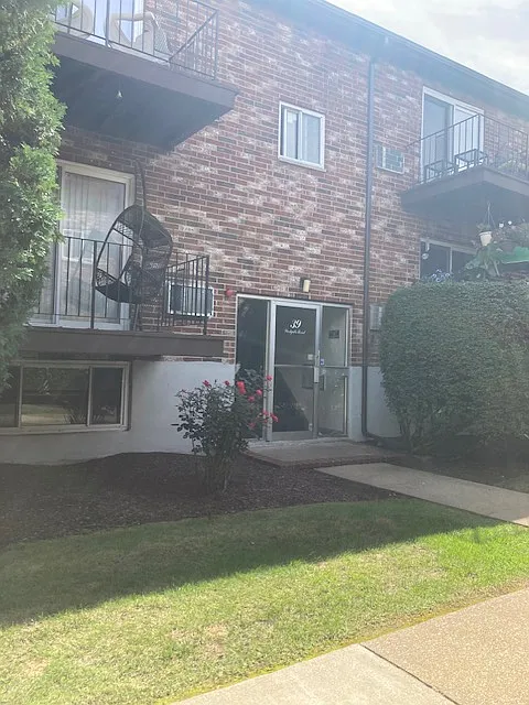 39 Westgate Rd #1