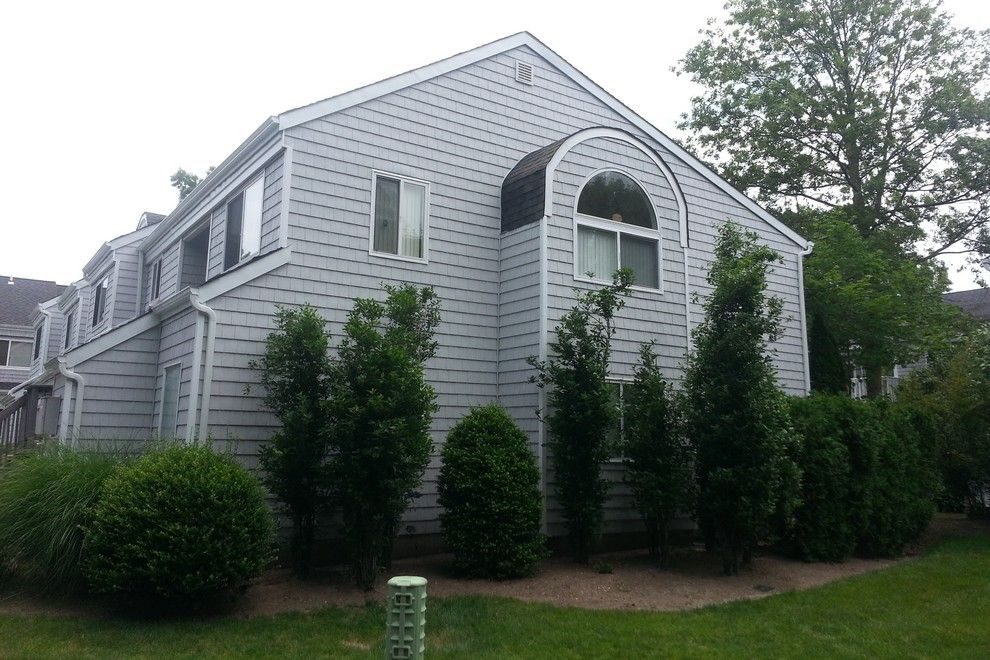 220 Montauk Hwy, Hampton Villas 6, Speonk, NY 11972 Out East