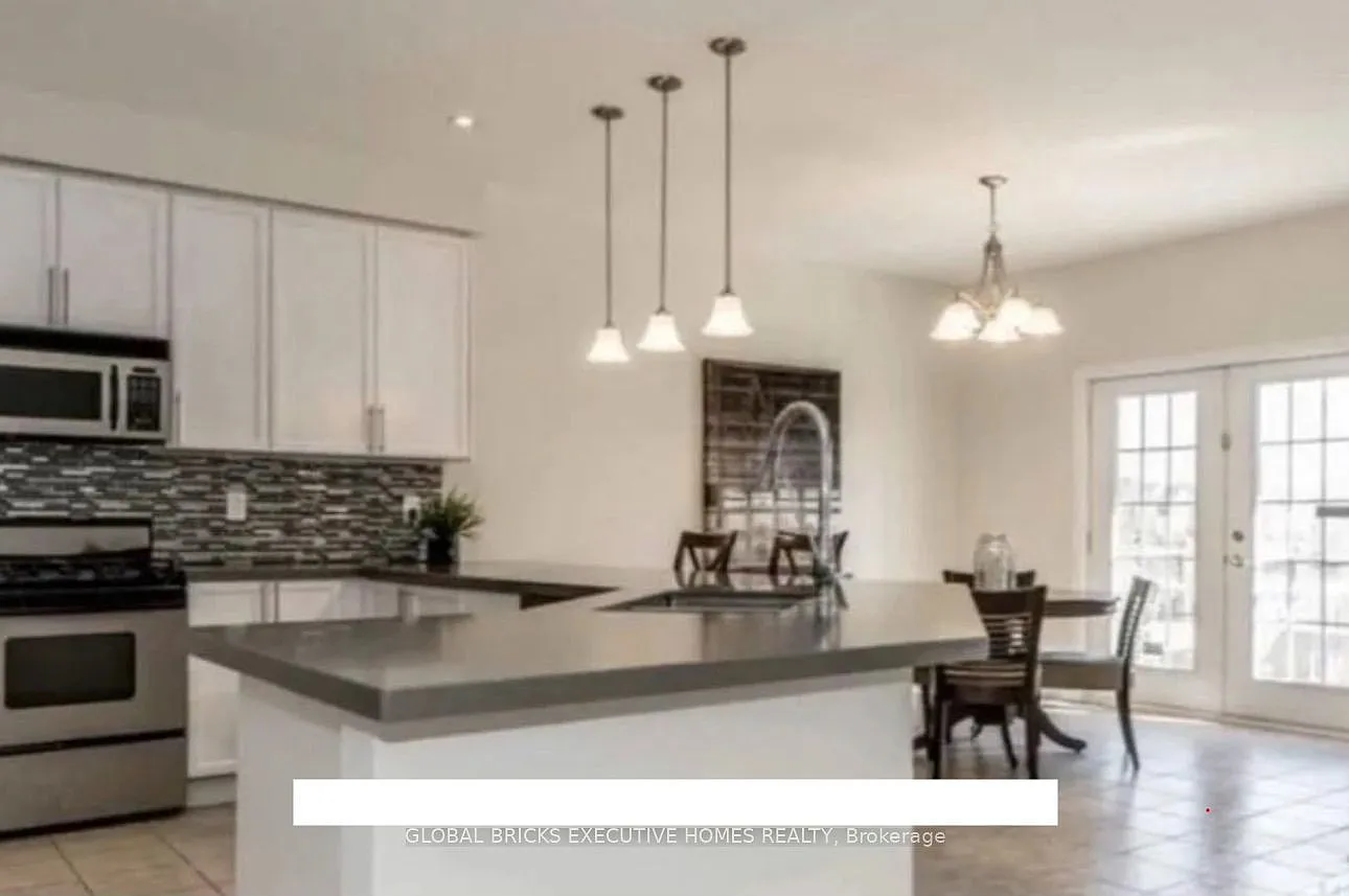 3 bed, $4,999 — Photo 4