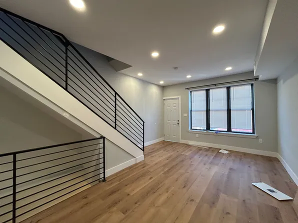 2613 S Fairhill St, Philadelphia, PA 19148