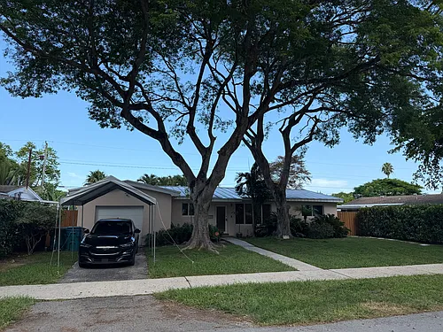 9340 Jamaica Dr Photo 1