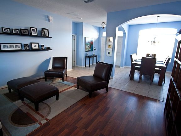 living room/dining room