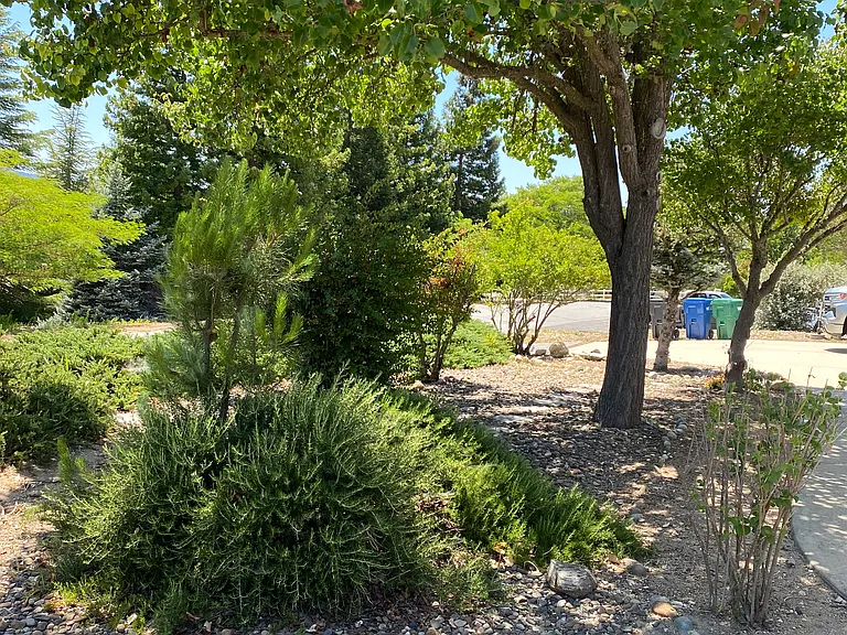 140 Helgren Ct — Photo 14